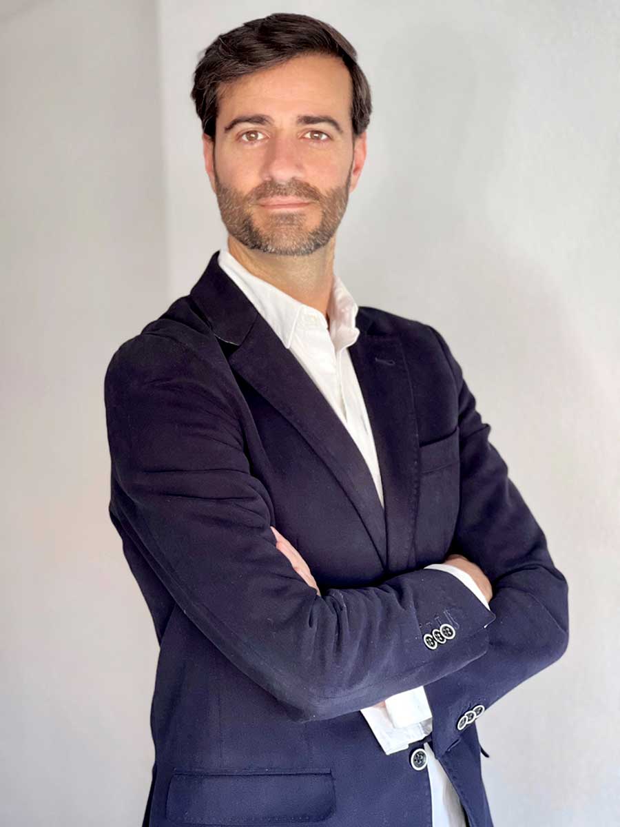 Gonzalo Linares - CEO